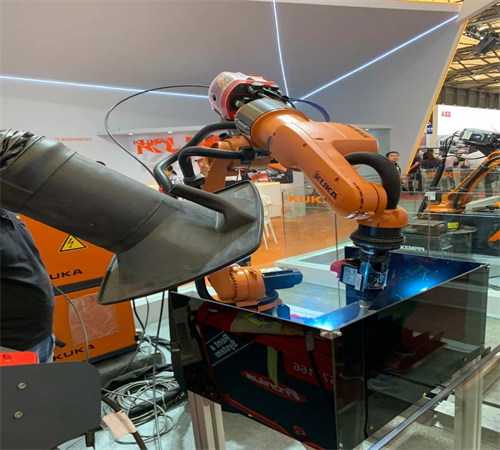新时达股票连拉多个涨停板 并受上海市资金支持机器人项目
