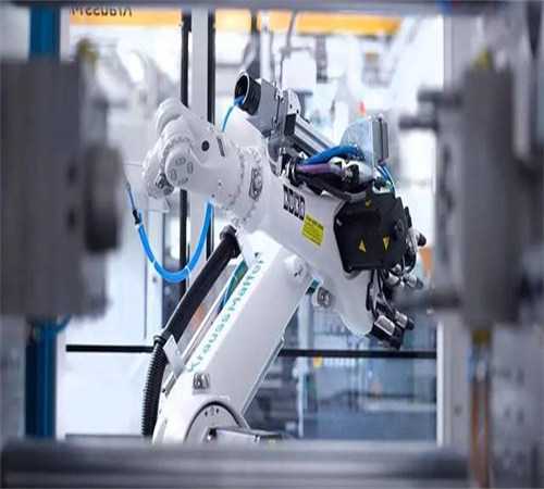 外骨骼机器人发展四阶段，程天科技完成数千万元Pre-A轮融资