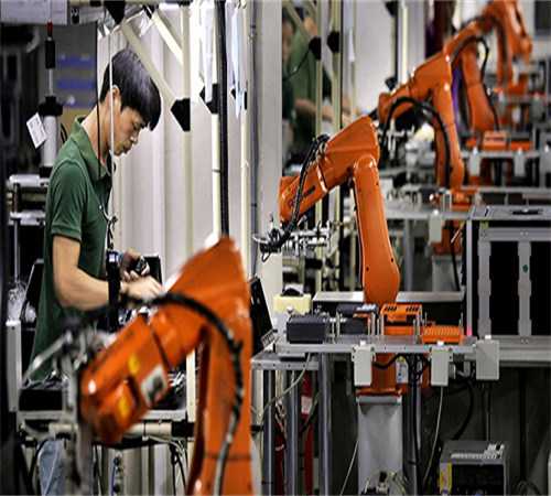 亚马逊已在仓库部署机器人 一年或可省9亿美元